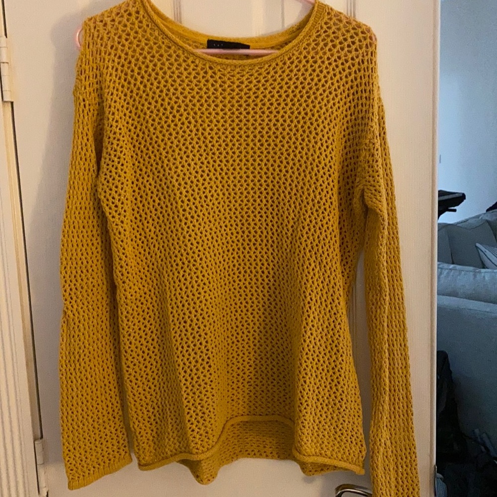 Yellow sweater
